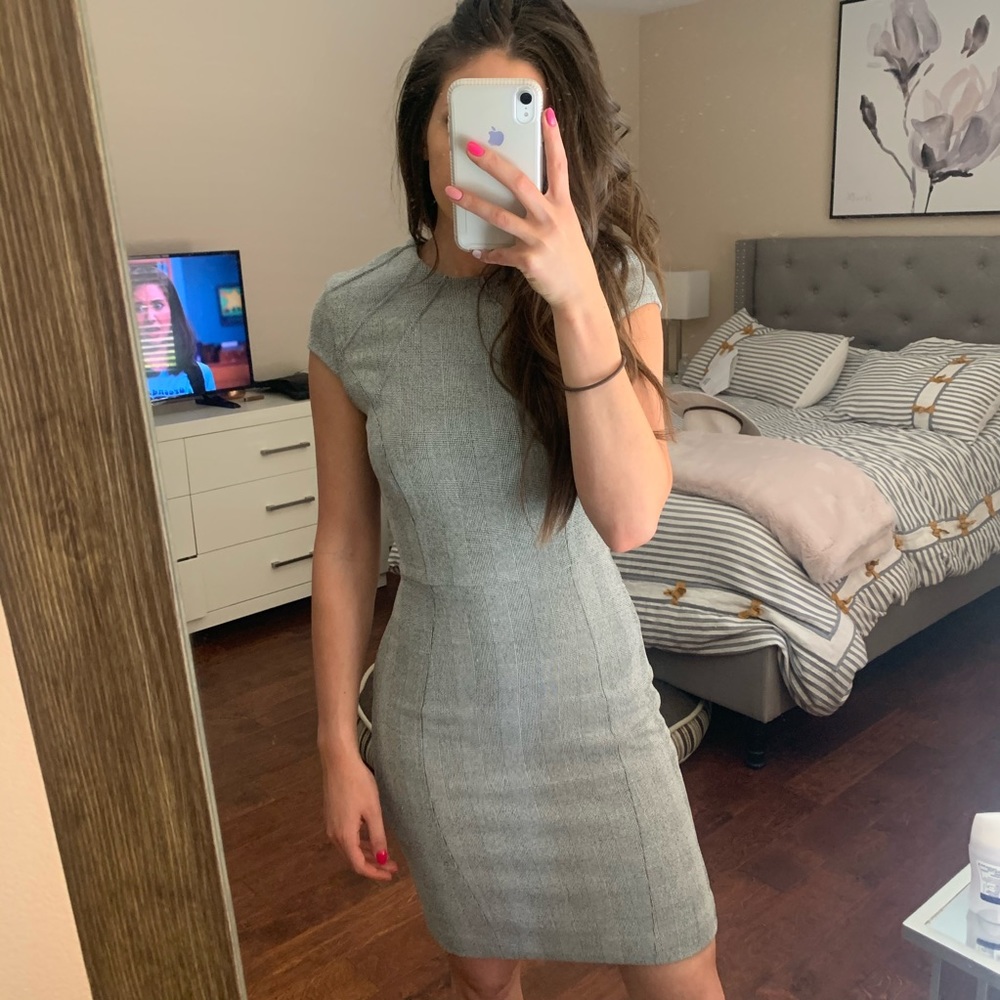 Gray Plaid Cap Sleeved Business Dress